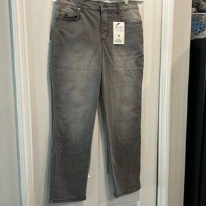 Gloria Vanderbilt NEW Grey Amanda Slimming Jean Size 12 Short